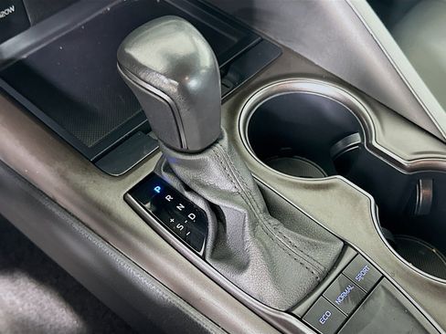 Used 2023 Toyota Camry SE image 23