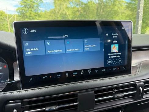 Used 2023 Lincoln Corsair Standard image 33