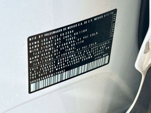 Used 2019 Volkswagen Tiguan SE w/ Panoramic Sunroof Package image 33