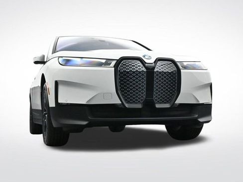 Used 2024 BMW iX xDrive50 w/ Premium Package image 38