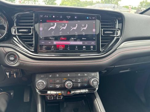 Used 2023 Dodge Durango R/T RWD image 7