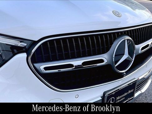 Certified 2025 Mercedes-Benz GLC 350e 4MATIC image 32
