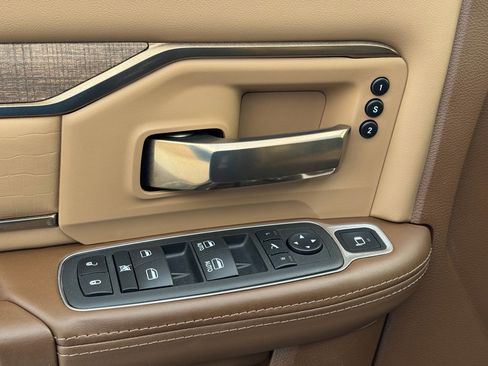 Used 2022 RAM 3500 Limited image 14