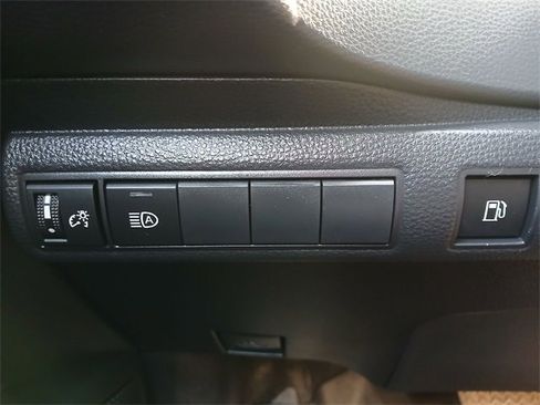 Certified 2024 Toyota Corolla LE image 33