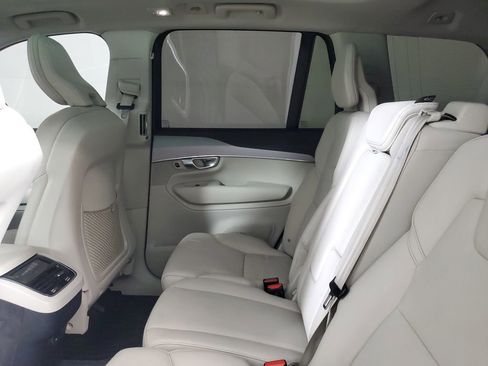 Certified 2023 Volvo XC90 B5 Core w/ Protection Package Premier AWD/4WD image 14