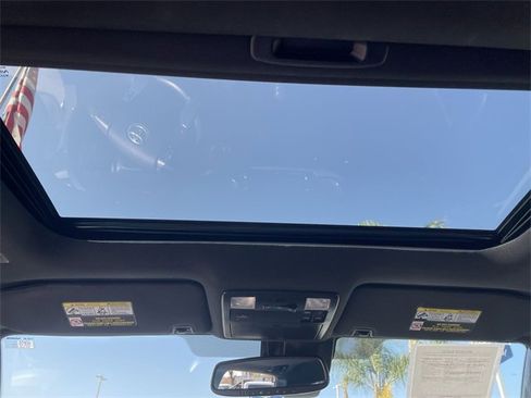 Used 2022 Toyota Tacoma Limited image 21