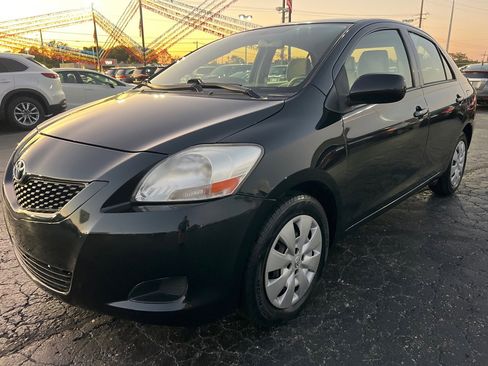 Used 2012 Toyota Yaris Sedan image 3