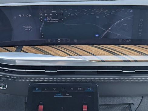 Used 2026 Cadillac Escalade Platinum Sport w/ LPO, ONYX Package AWD/4WD image 18