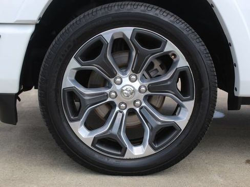 Used 2023 RAM 1500 Limited AWD/4WD image 10