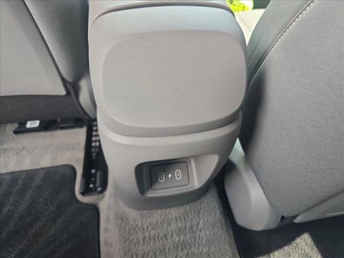 Used 2026 Hyundai Elantra SEL Sport Premium FWD image 16
