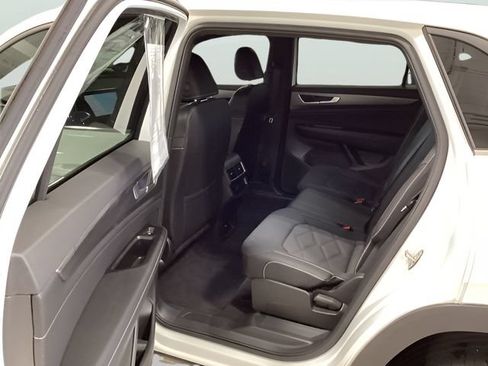 Certified 2024 Volkswagen Atlas Cross Sport SE w/ Adventure Package AWD/4WD image 12