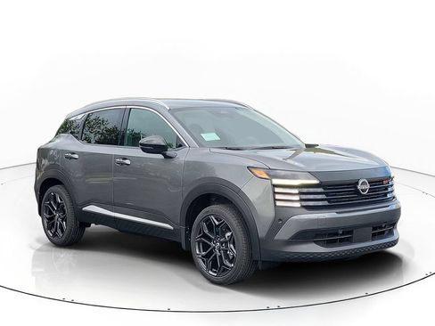 New 2026 Nissan Kicks SR AWD/4WD image 1