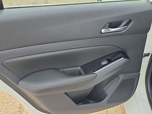 Used 2022 Nissan Altima 2.5 Platinum image 26