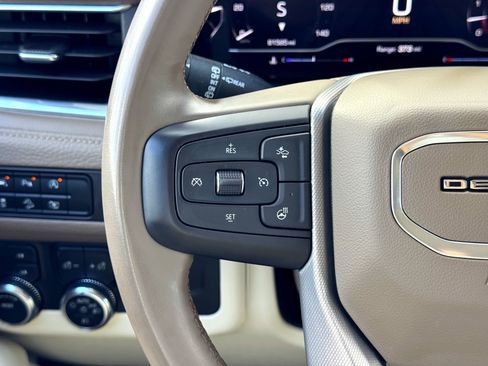 Used 2023 GMC Yukon Denali image 26