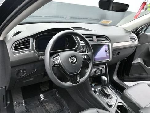 Used 2021 Volkswagen Tiguan SE AWD/4WD image 26
