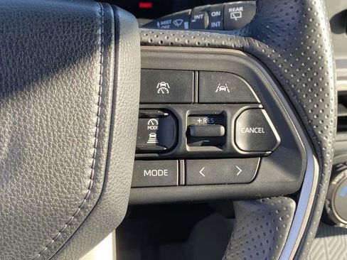 Used 2025 Toyota 4Runner SR5 image 21