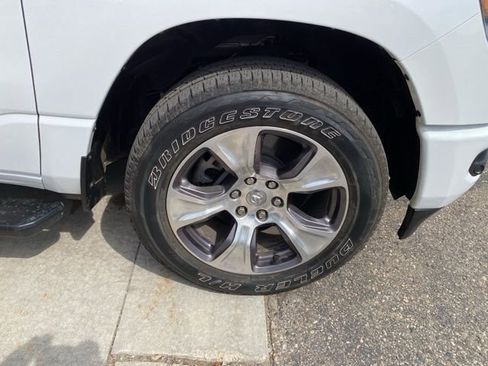 Used 2023 RAM 1500 Laramie AWD/4WD image 15