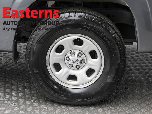 Used 2022 Nissan Frontier S RWD image 8