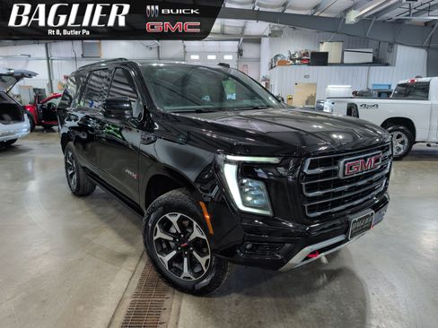 Used 2025 GMC Yukon AT4 w/ AT4 Premium Package AWD/4WD image 1