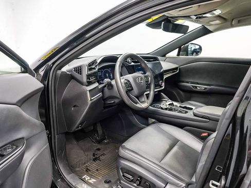 Used 2025 Lexus RZ 300e w/ Accessory Package (2T) FWD image 17