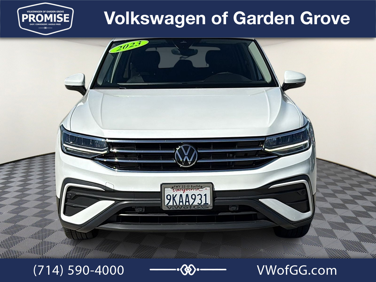 Used 2023 Volkswagen Tiguan SE FWD image 3