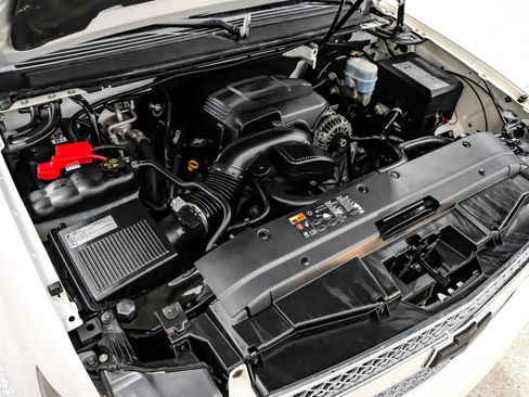 Used 2012 Chevrolet Avalanche LTZ image 68