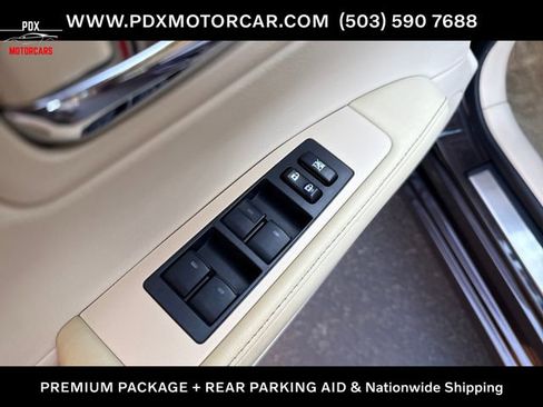 Used 2013 Lexus ES 300h w/ Premium Pkg FWD image 13