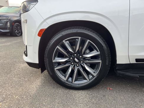 Certified 2023 Cadillac Escalade Sport Platinum image 8