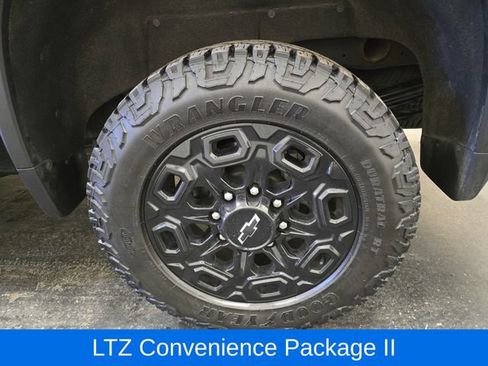 Used 2024 Chevrolet Silverado 2500 LTZ w/ LTZ Plus Package AWD/4WD image 12