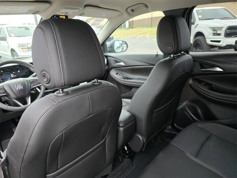 New 2025 Buick Encore GX Preferred image 17