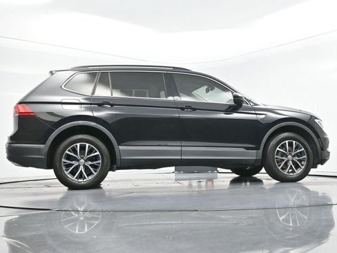 Used 2020 Volkswagen Tiguan SE w/ Panoramic Sunroof Package FWD image 51
