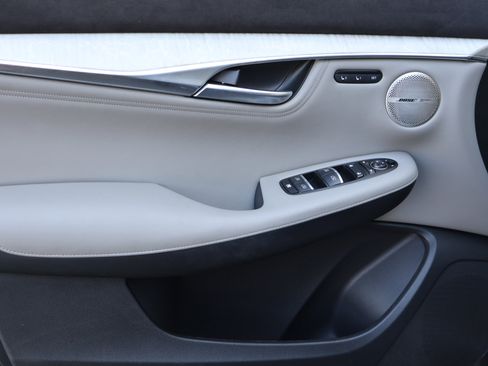 Certified 2023 INFINITI QX50 Sensory image 15