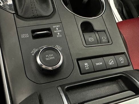 Used 2021 Toyota Highlander XSE AWD/4WD image 17