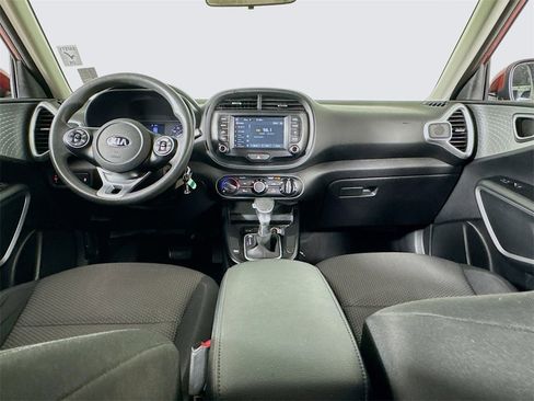 Used 2020 Kia Soul LX image 22