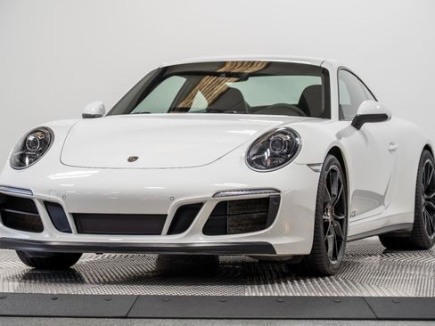 Used 2019 Porsche 911 Carrera GTS image 5