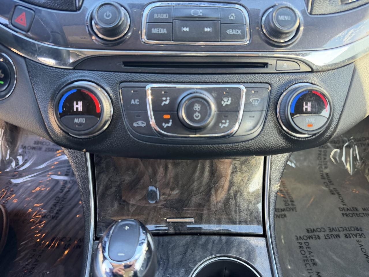 Used 2015 Chevrolet Impala LTZ FWD image 14