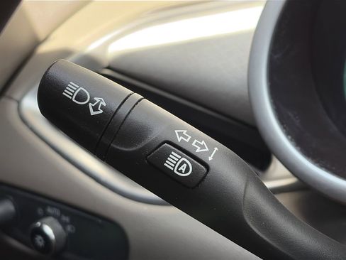 Used 2025 Chevrolet Malibu LS FWD image 21