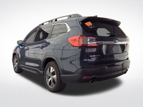 Used 2025 Subaru Ascent Premium AWD/4WD image 2