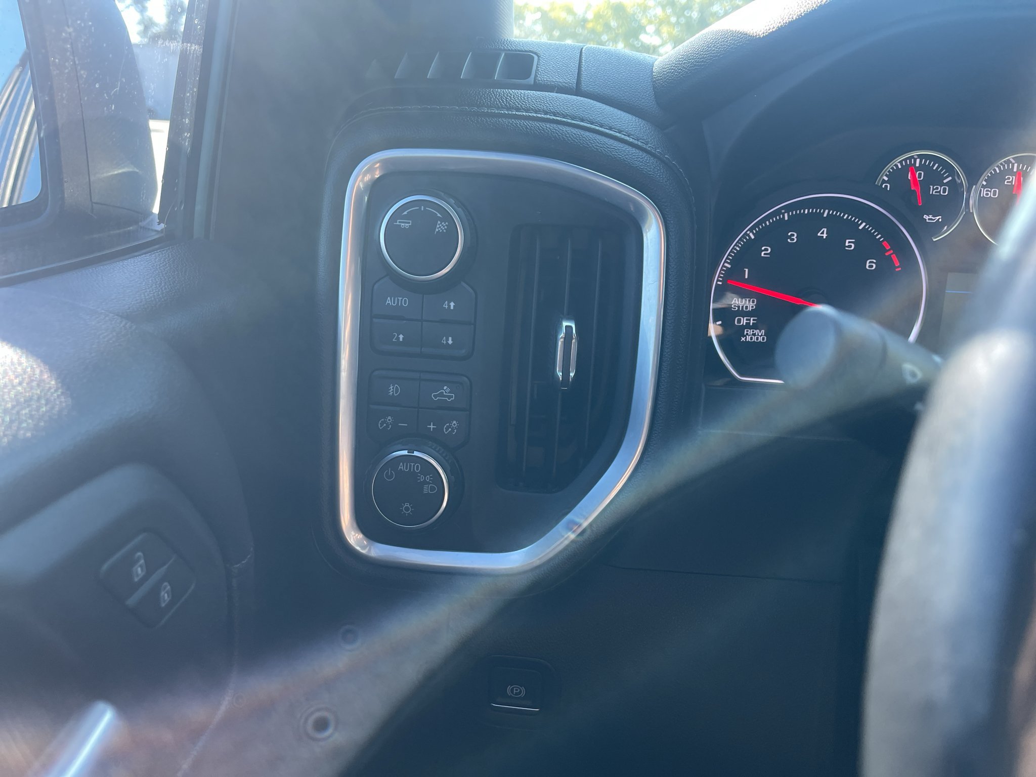 Used 2019 Chevrolet Silverado 1500 RST w/ All-Star Edition AWD/4WD image 18