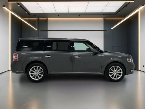 Used 2019 Ford Flex Limited FWD image 7