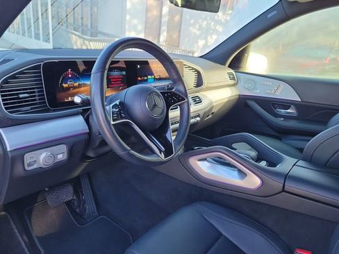 Used 2025 Mercedes-Benz GLS 450 4MATIC image 14