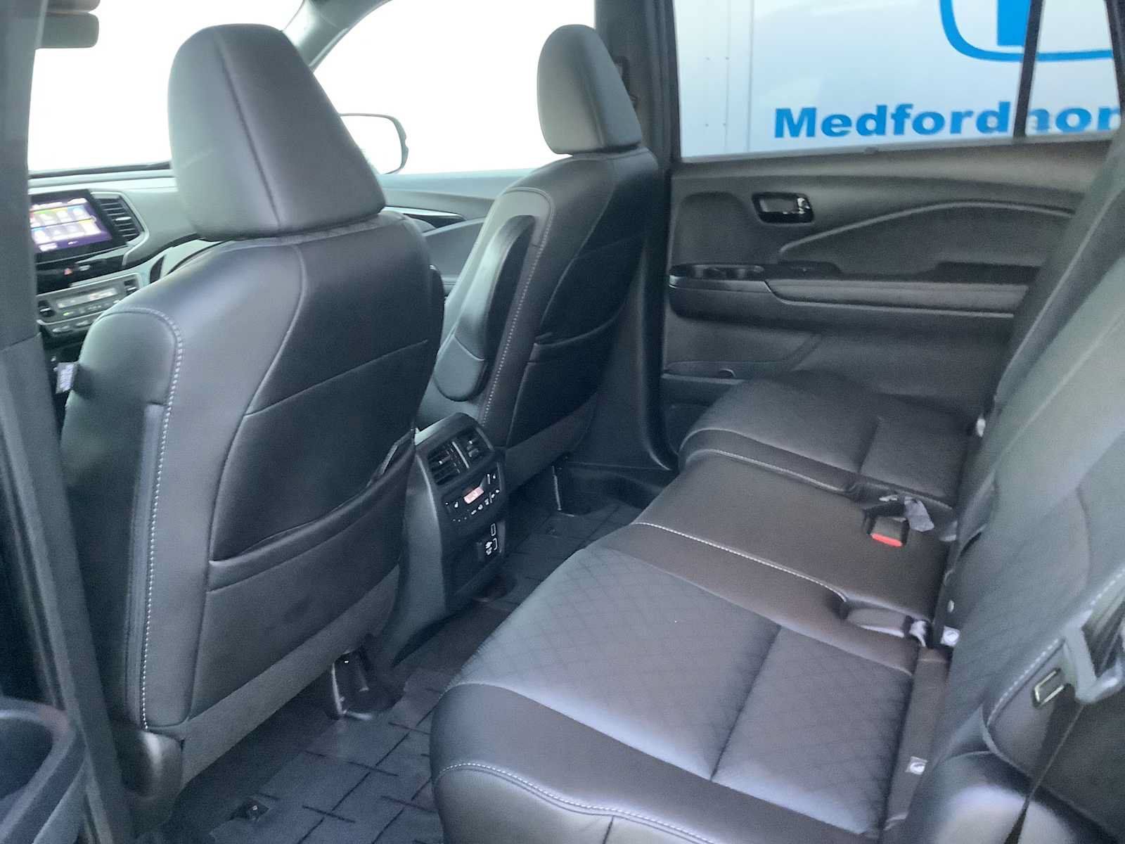 Used 2023 Honda Passport Elite image 12