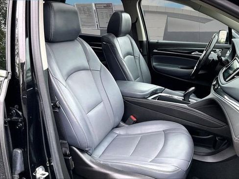 Used 2018 Buick Enclave Premium w/ Experience Buick Package AWD/4WD image 7