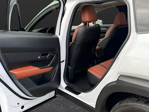 Used 2024 MAZDA CX-50 2.5 Turbo w/ Cargo Package image 29