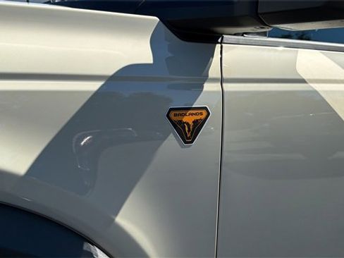 New 2025 Ford Bronco Badlands image 11