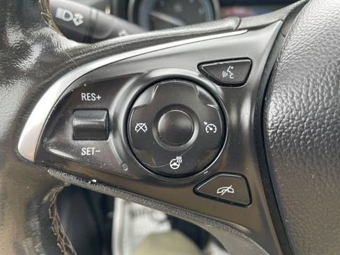 Used 2017 Buick Envision Essence FWD image 18