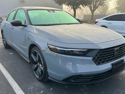 Certified 2025 Honda Accord Sport image 2