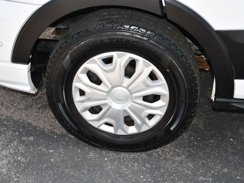 Used 2022 Ford Transit 350 XLT RWD image 35