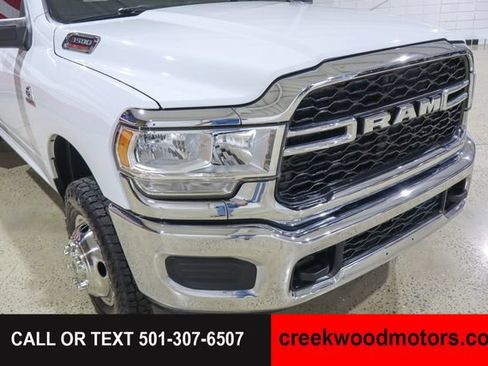 Used 2024 RAM 3500 Tradesman w/ Chrome Appearance Group AWD/4WD image 26