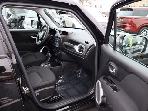 Used 2021 Jeep Renegade Sport image 28